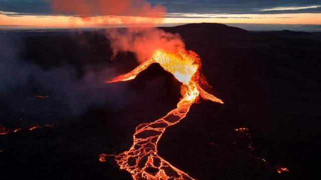 反思：湯加海底火山噴發(fā)，通信被毀全境失聯(lián)